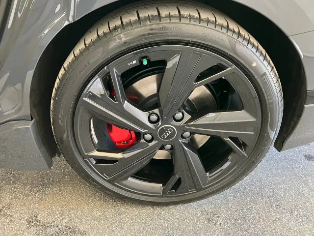 Audi S6 e-tron e-tron