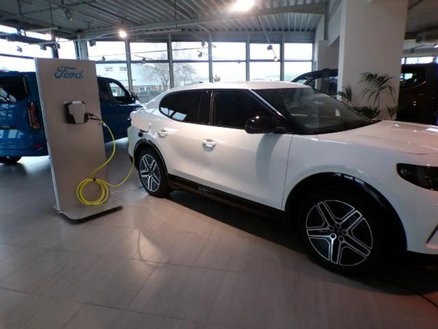 Ford Capri Premium RWD