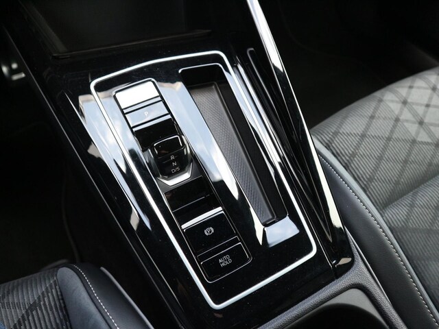 Volkswagen Golf R-Line Variant