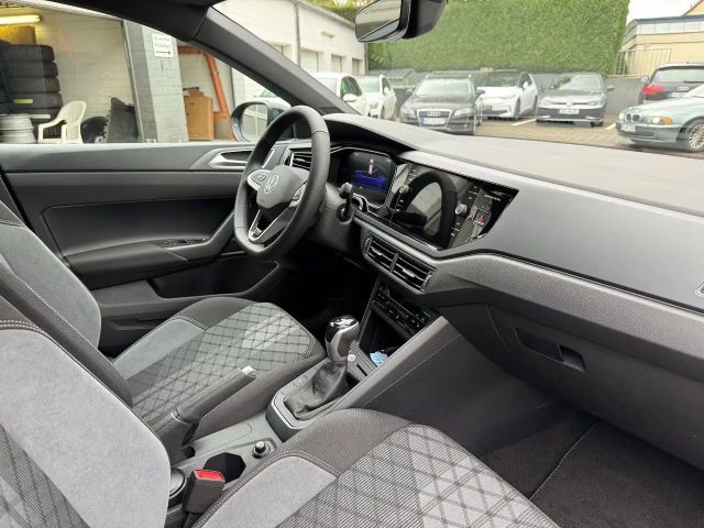 Volkswagen Taigo 1.0 TSI DSG R-Line