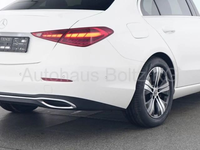 Mercedes-Benz C 180 AVANTGARDE Sedan