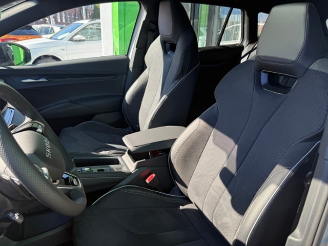 Skoda Enyaq 82 kWh 210 kW 1-Gang-Automatik MATRIX/PANO/AHK