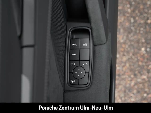 Porsche 992 4 Cabrio Carrera GTS