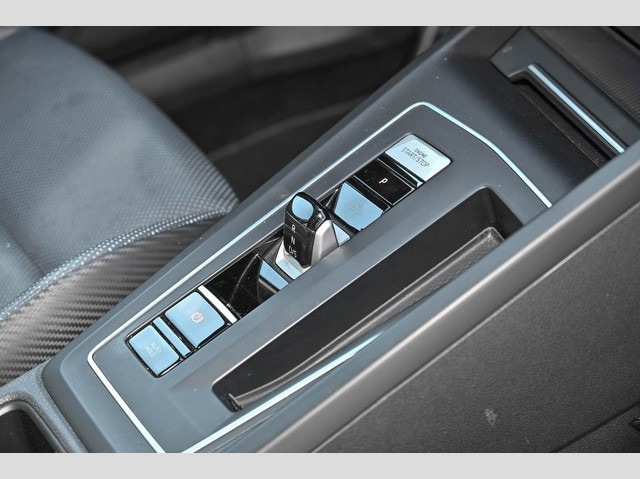 Volkswagen Golf 2.0 TSI DSG Golf VIII