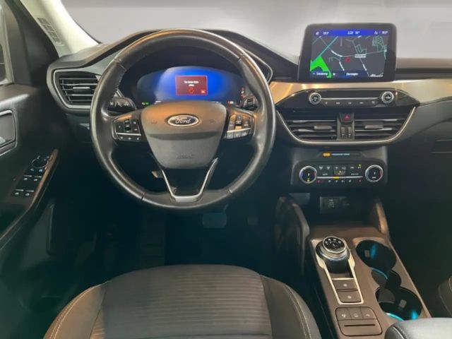 Ford Kuga AWD Hybrid Titanium