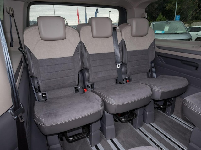 Volkswagen Multivan 2.0 TDI DSG IQ.Drive Lang T7