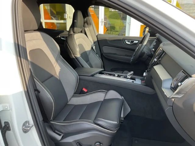 Volvo XC60 Dark Plus