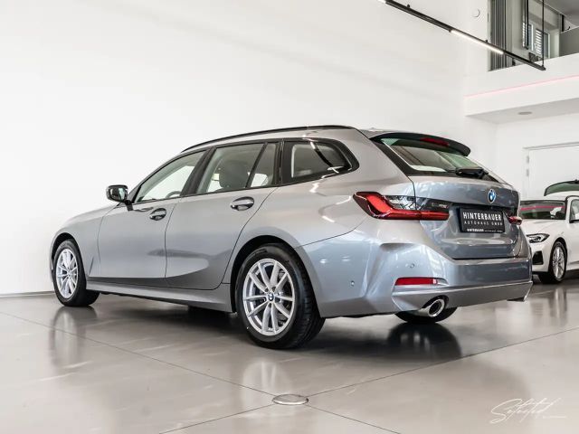 BMW 320 320d Touring xDrive