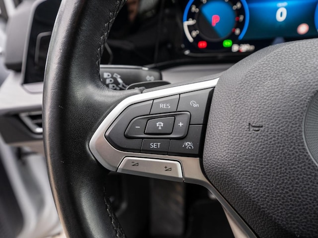 Volkswagen Golf DSG Style Variant