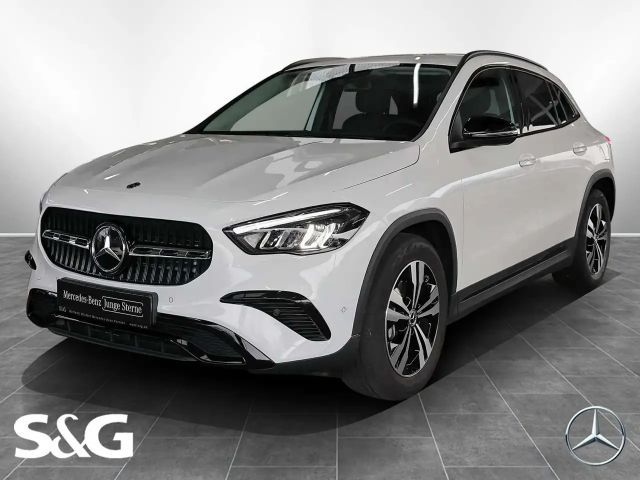 Mercedes-Benz GLA 200 AHK+KAMERA+SPURHALTE+CARPLAY+LED+18 ZOLL