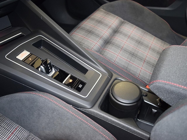 Volkswagen Golf 2.0 TSI GTI