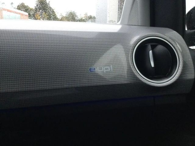 Volkswagen e-up! Plus Style