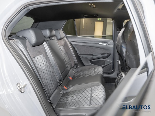 Volkswagen Golf Golf 1,5     R-L  BT110eTSID7F