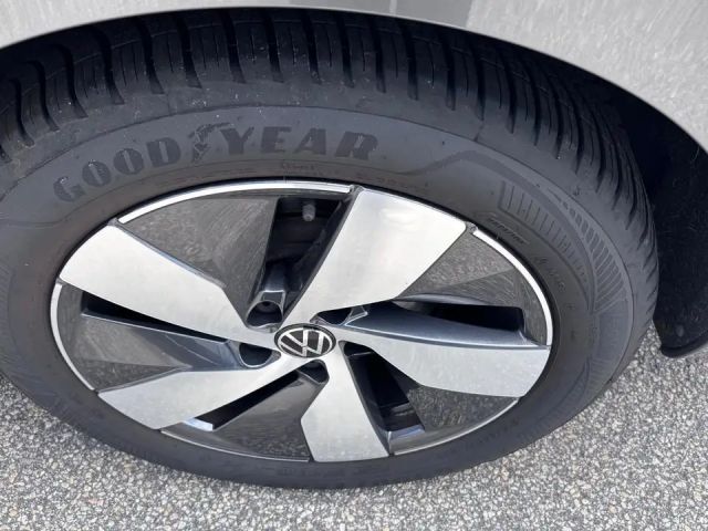 Volkswagen Passat 1.5 eTSI DSG Variant