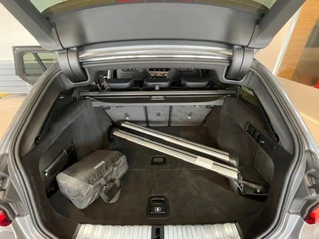 BMW 320 320d M-Sport Touring xDrive