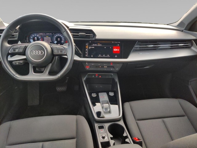 Audi A3 35 TFSI S-Line S-Tronic Sedan