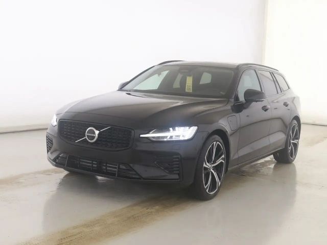 Volvo V60 AWD Dark Plus T6