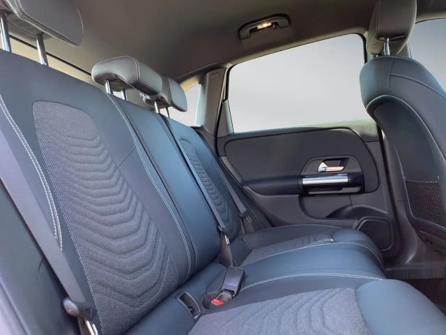 Mercedes-Benz B 180 Progressive