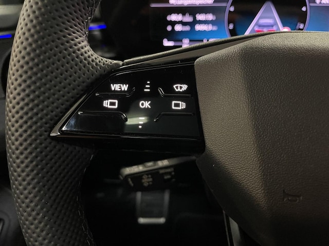 Audi A6 Avant Quattro S-Tronic