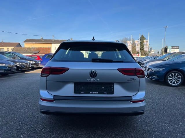 Volkswagen Golf Life Variant