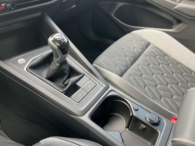 Volkswagen Golf 1.5 TSI IQ.Drive