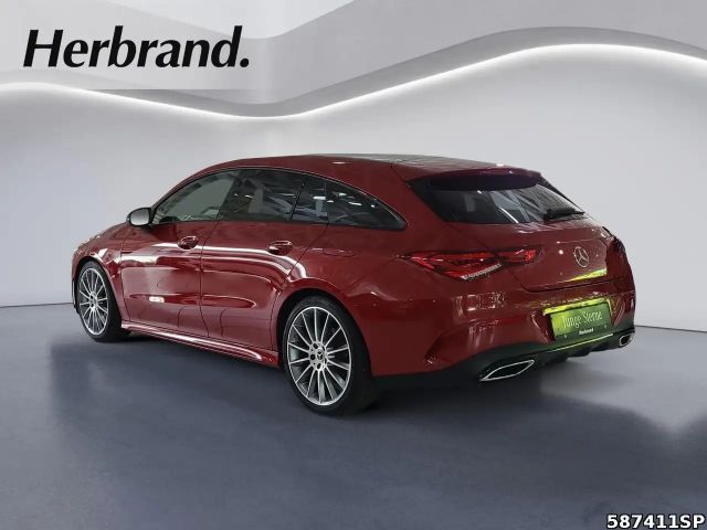 Mercedes-Benz CLA 200 AMG Line