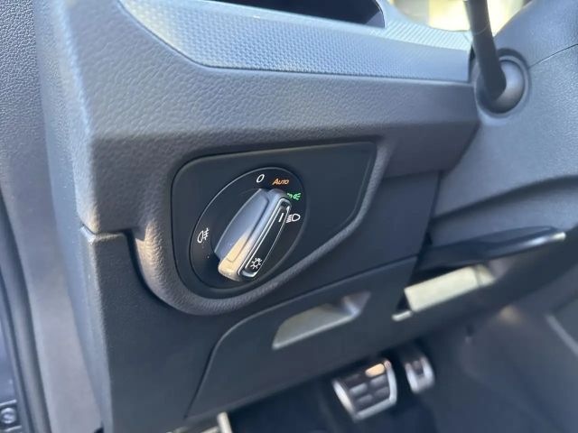 Volkswagen Touran 1.5 TSI DSG