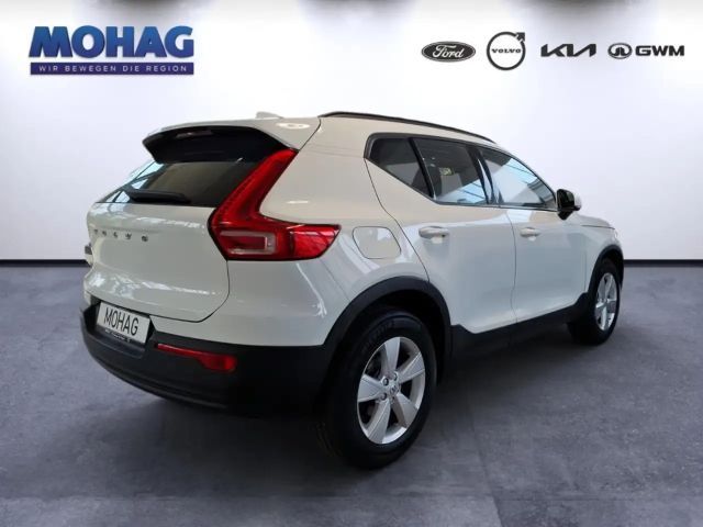 Volvo XC40 Core Momentum