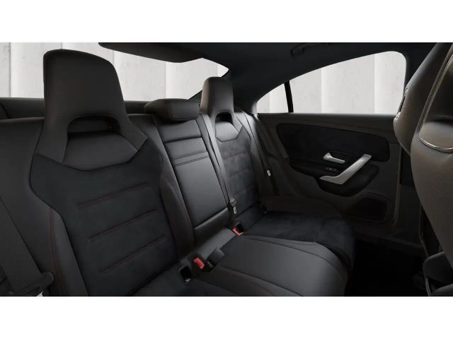 Mercedes-Benz CLA 200 AMG Line Coupé