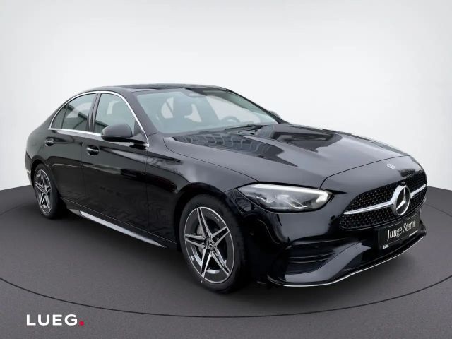 Mercedes-Benz C 200 AMG Line Sedan