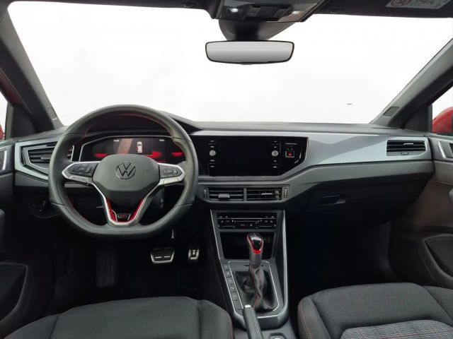Volkswagen Polo 2.0 TSI DSG GTI IQ.Drive