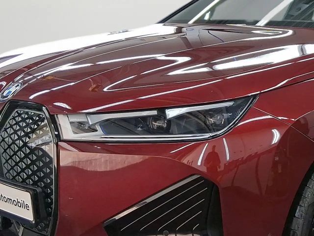 BMW iX xDrive40
