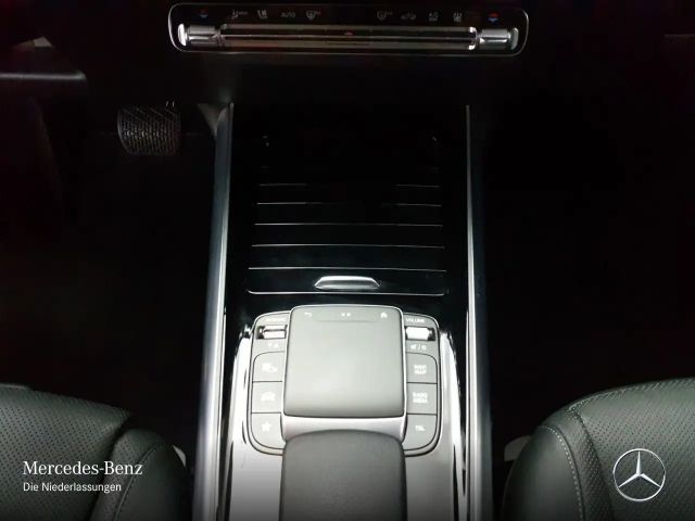 Mercedes-Benz B 200 Progressive Sedan