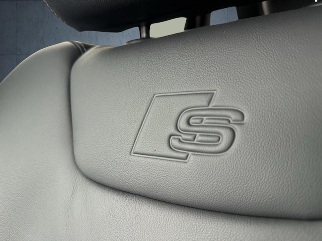 Audi A6 40 TDI Avant Quattro S-Line S-Tronic