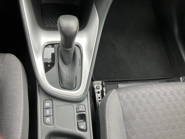 Toyota Yaris Hybride Team D