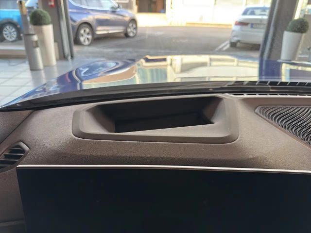 BMW 320 320i M-Sport Touring