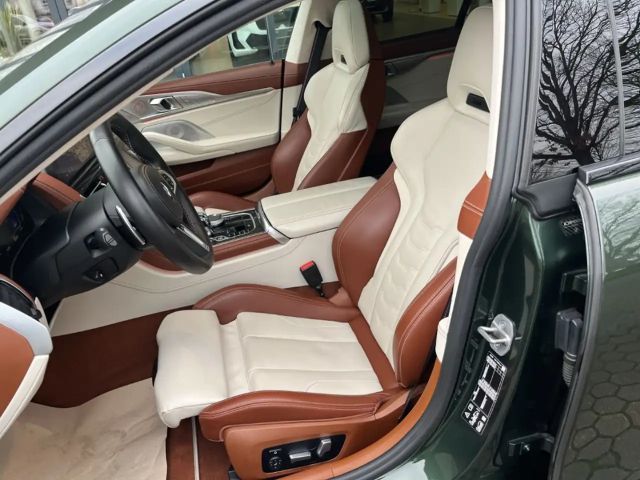 BMW M850 Coupé Gran Coupé Sedan xDrive