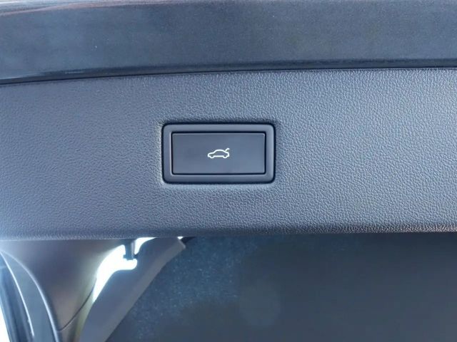 Ford Capri AWD Premium