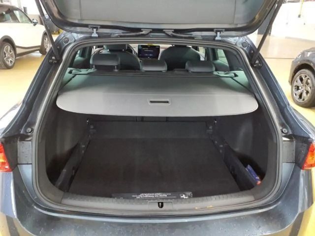 Seat Leon 1.5 eTSI FR-lijn Sportstourer