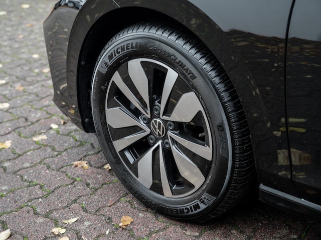 Volkswagen Golf 1.5 eTSI Golf VIII