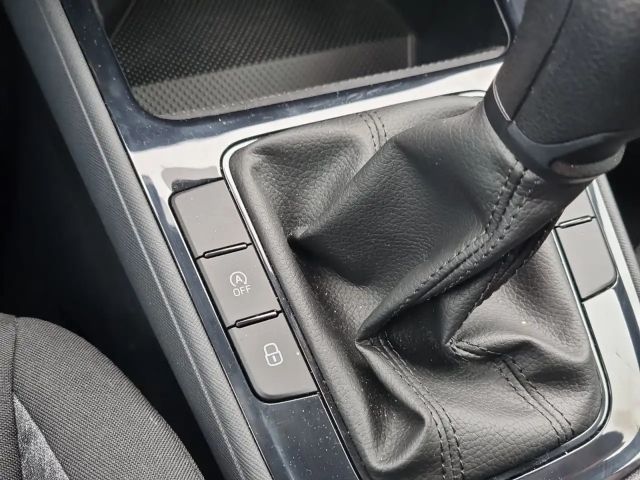 Skoda Fabia Essence 1.0 MPI LED EPH Sitzheizung Klima