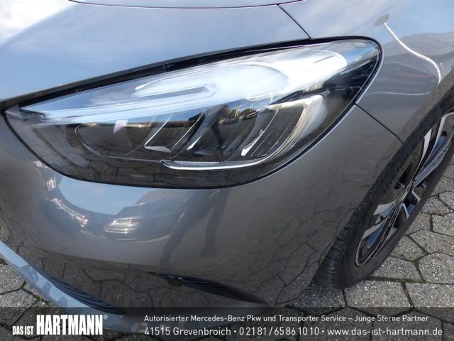 Mercedes-Benz B 200 Progressive Sedan