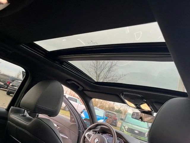 BMW 320 320d M-Sport Touring