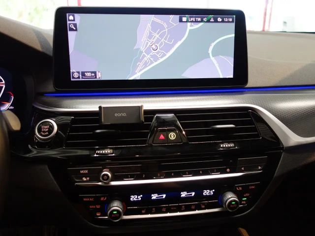 BMW 540 540d M-Sport Touring xDrive