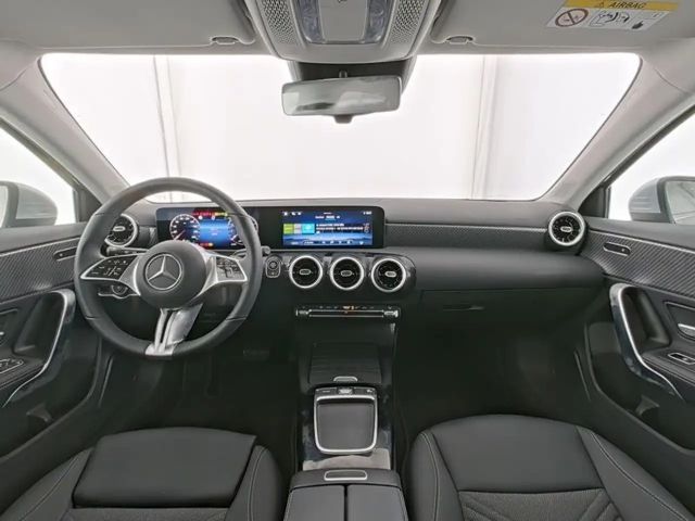 Mercedes-Benz A 200 Progressive