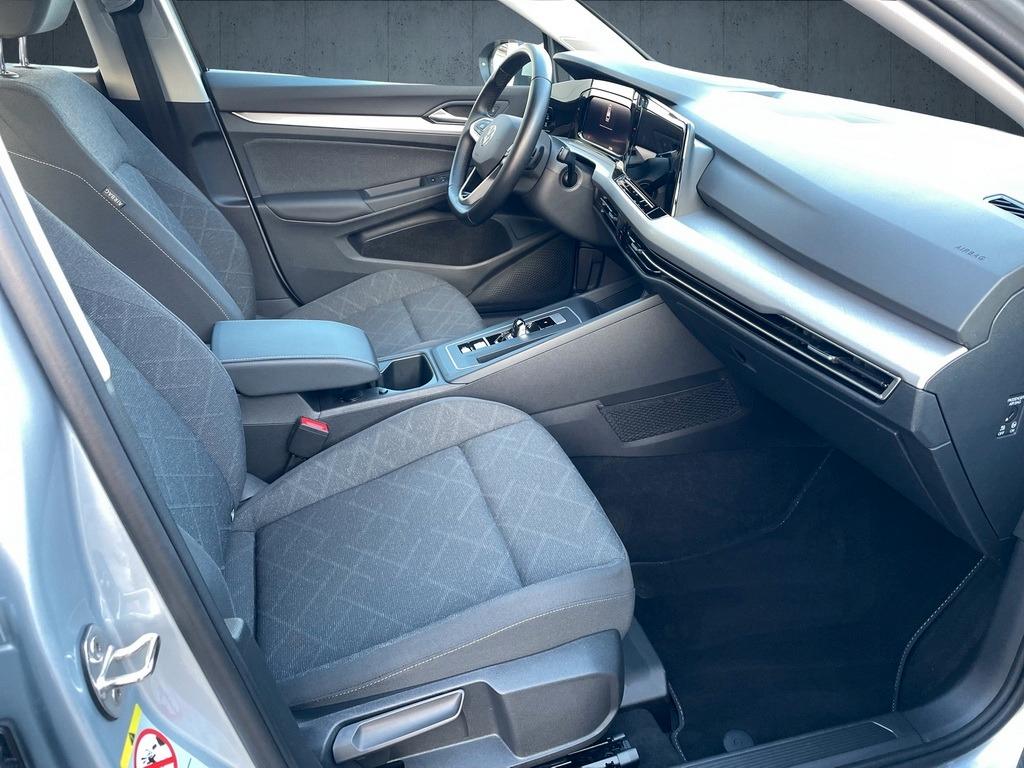 Volkswagen Golf 1.5 eTSI DSG Life Variant