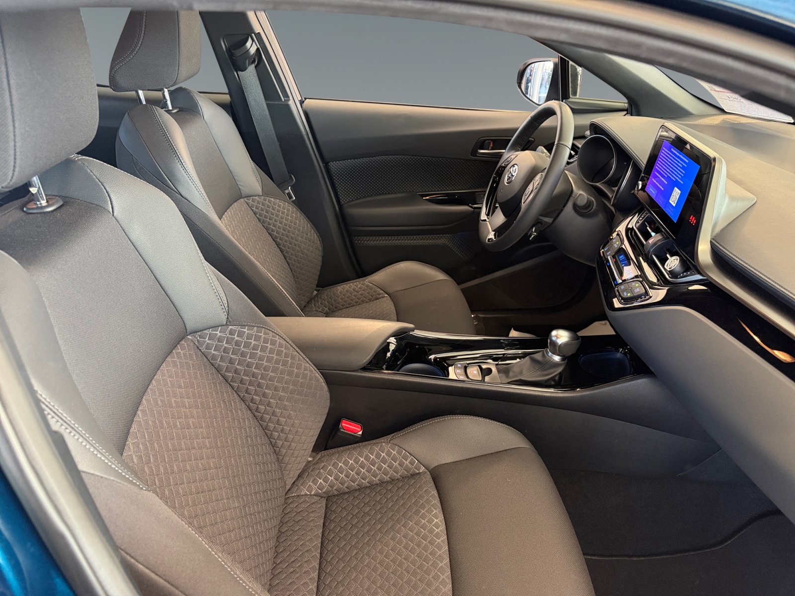 Toyota C-HR 5-deurs Bi-Tone Team D