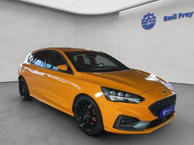 Ford Focus EcoBoost ST Line