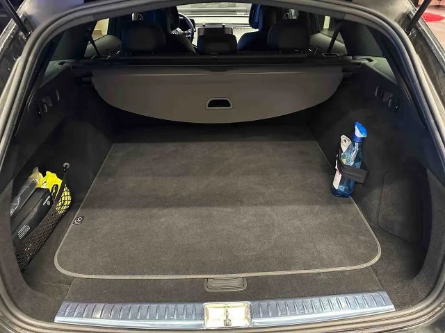 Mercedes-Benz E 220 AMG Line E 220 d Estate