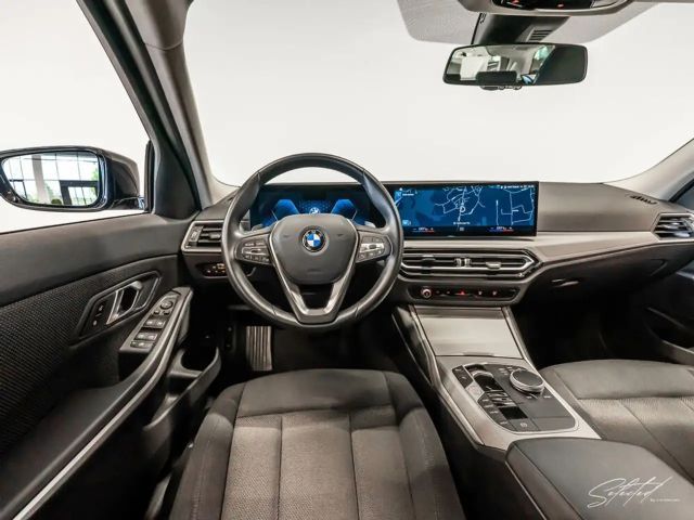 BMW 320 320d Touring xDrive